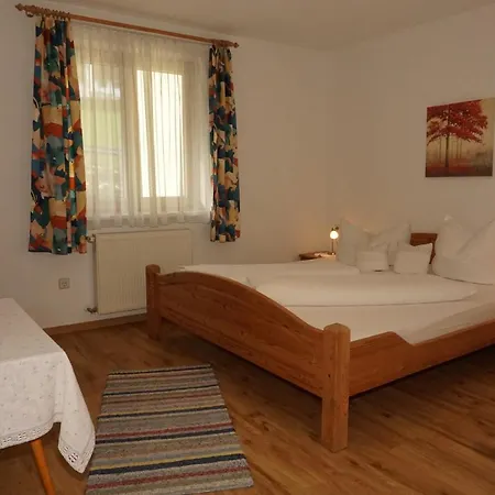 Haus Dornauer Apartment