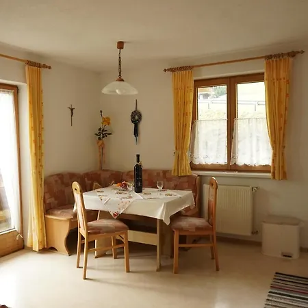 Haus Dornauer * Hippach