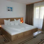 Haus Dornauer Apartamento *