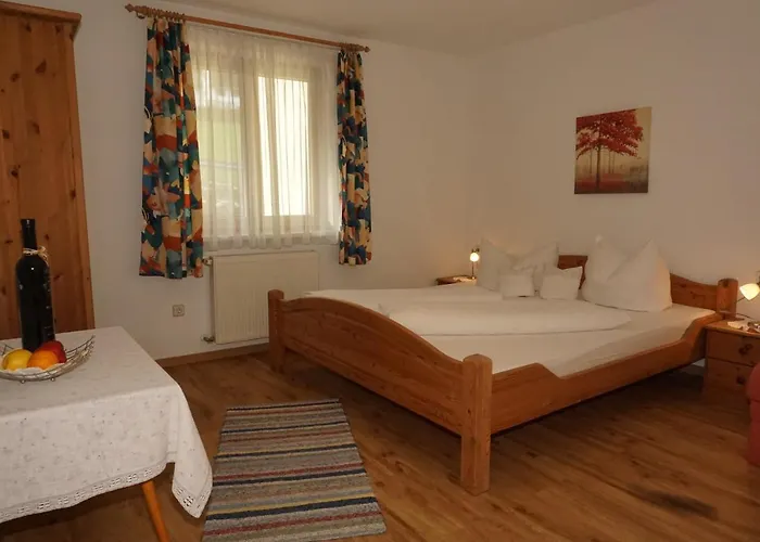 Haus Dornauer アパート